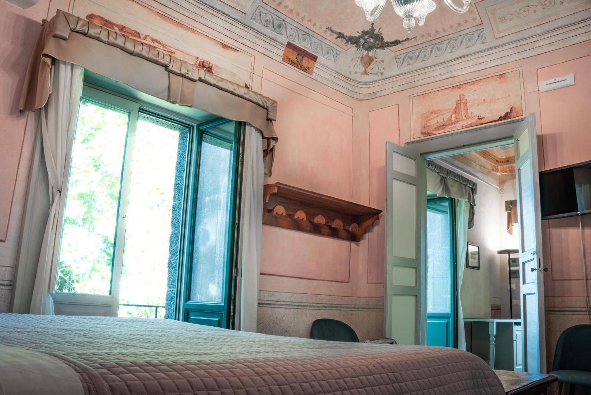 Puleera Boutique Hotel Giarre Bagian luar foto