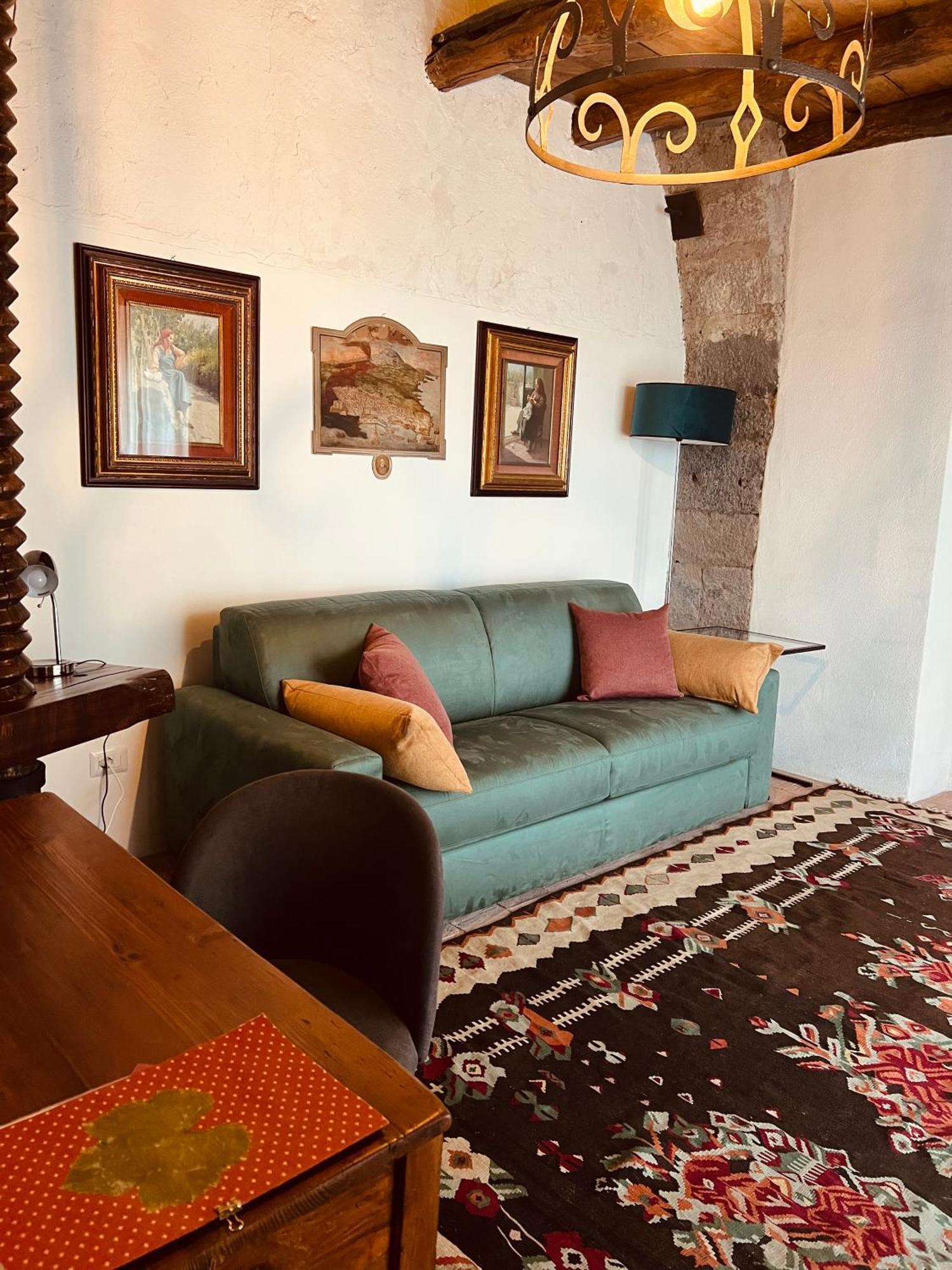 Puleera Boutique Hotel Giarre Bagian luar foto